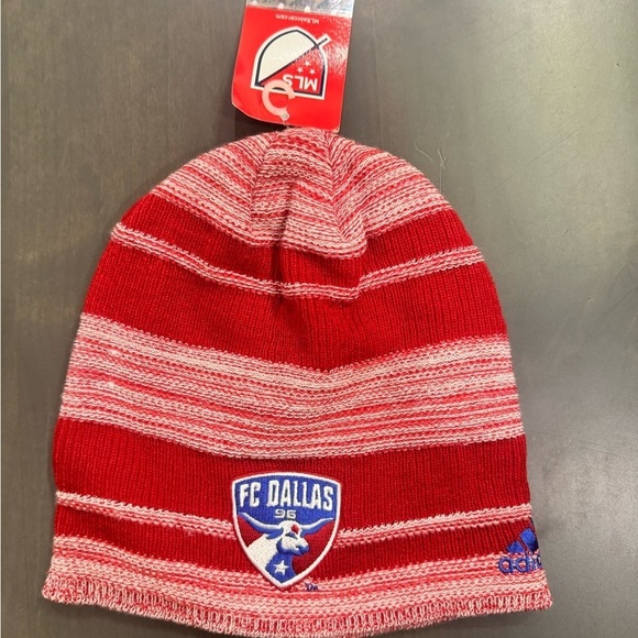 NWT FC Dallas Adidas Beanie Red - Picture 2 of 2